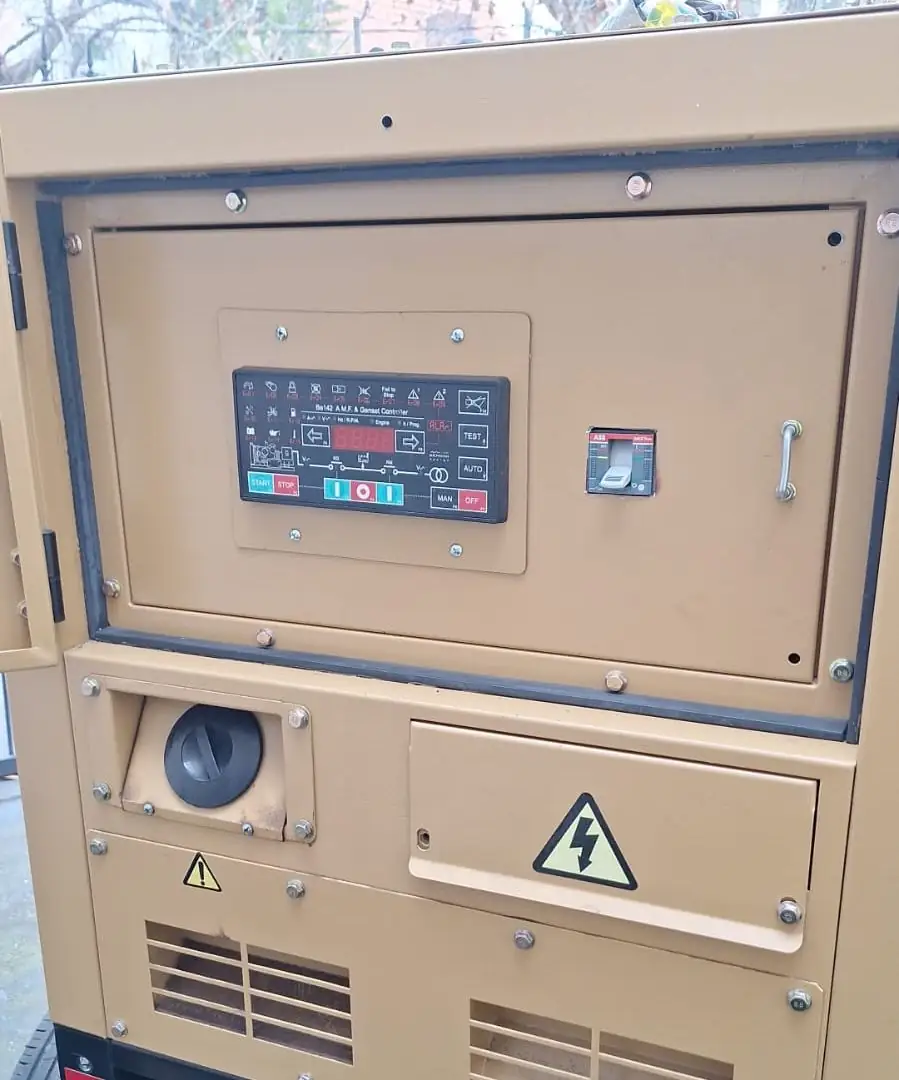 Tablero de control digital del grupo electrógeno